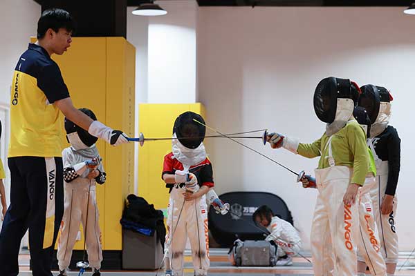 郑州青少年儿童击剑培训怎么收费